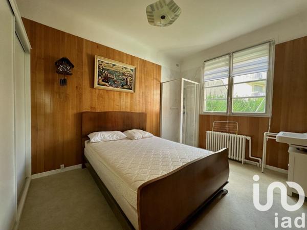 Maison traditionnelle 9 pièces de 190 m² à Châtenay-Malabry (92290)