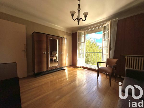 Maison traditionnelle 9 pièces de 190 m² à Châtenay-Malabry (92290)