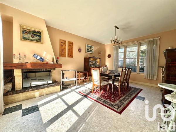 Maison traditionnelle 9 pièces de 190 m² à Châtenay-Malabry (92290)