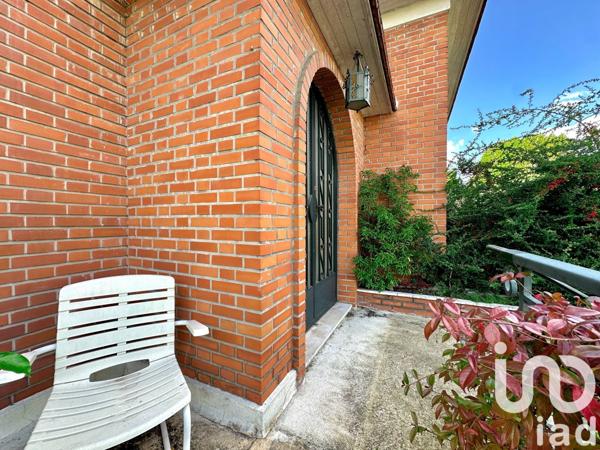 Maison traditionnelle 9 pièces de 190 m² à Châtenay-Malabry (92290)