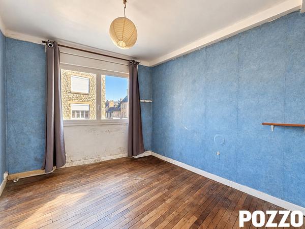 A Vendre - Saint Hilaire Du Harcouet - Immeuble 5 pièce(s) 245 m² - local commercial - appartement - maison SAINT HILAIRE DU HARCOUET