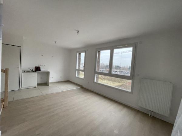 A LOUER : T2 à LILLE • • 745 € CC • Réf. G524-2