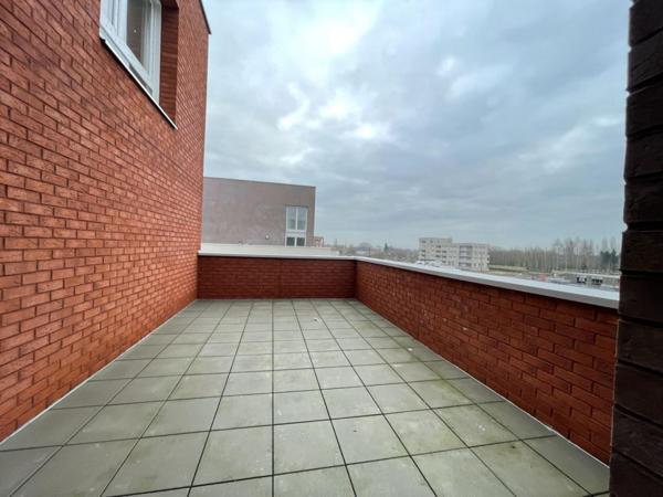 A LOUER : T2 à LILLE • • 745 € CC • Réf. G524-2