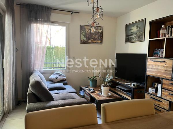 Villefranche Sur Saône - T2 résidence 2019 - parfait état - 1 extérieur - 1 parking - au calme