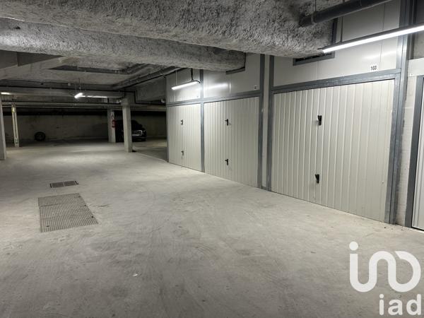Parking for sale 24 m² Torcy