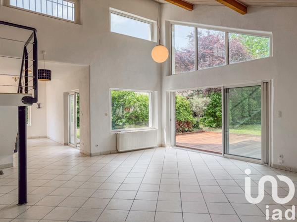 Maison à vendre 8 pièces 183 m² Sainte-Foy-lès-Lyon