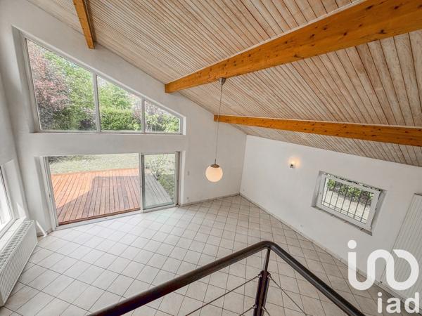 Maison à vendre 8 pièces 183 m² Sainte-Foy-lès-Lyon