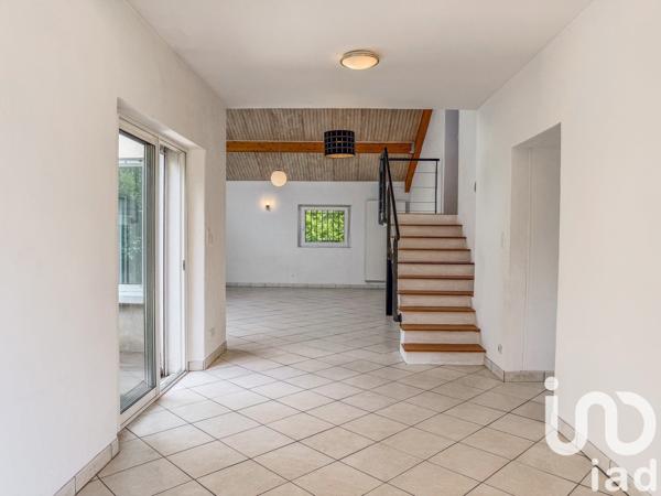 Maison à vendre 8 pièces 183 m² Sainte-Foy-lès-Lyon