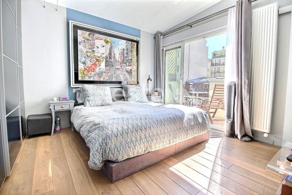 A vendre Maison Courbevoie Bécon 8 pièces 4/5 chambres calme proche transports écoles