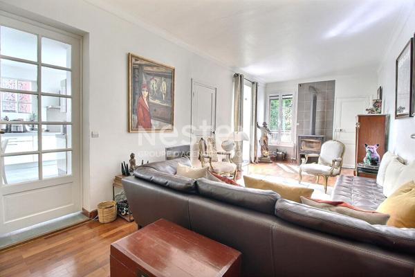 A vendre Maison Courbevoie Bécon 8 pièces 4/5 chambres calme proche transports écoles