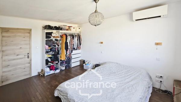 Maison à vendre de 117 m² avec appartement T1 sur terrain de 1964 m² à EPERVANS (71)