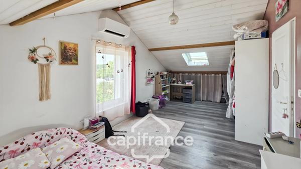 Maison à vendre de 117 m² avec appartement T1 sur terrain de 1964 m² à EPERVANS (71)