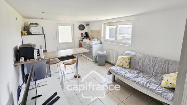 Maison à vendre de 117 m² avec appartement T1 sur terrain de 1964 m² à EPERVANS (71)