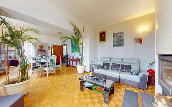 Maison à vendre    8 pièces •  Murville