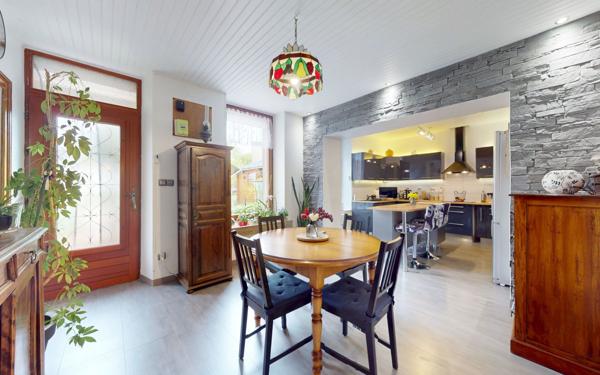 Maison à vendre    8 pièces •  Murville