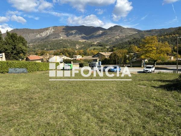À vendre Terrain 643 m² - Thoard 04380