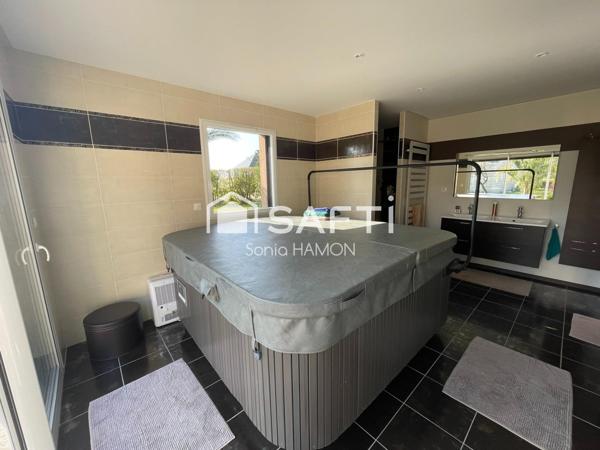 Modernité, suite parentale avec dressing et spa !!