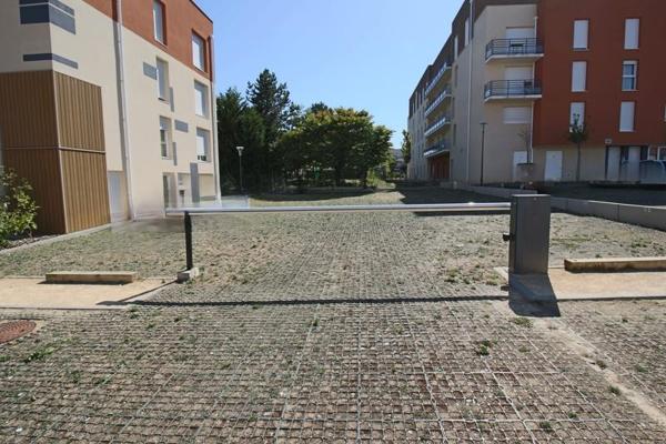 Parking à vendre |  Poitiers |  Places de parking | 340 m²