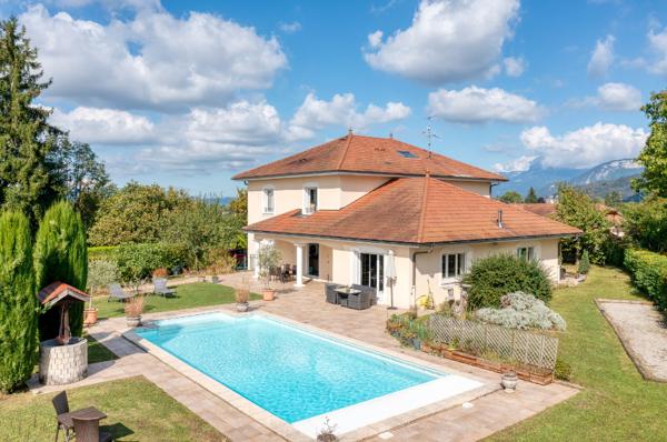 Maison 5 pièces - 245 m² Bien prestige