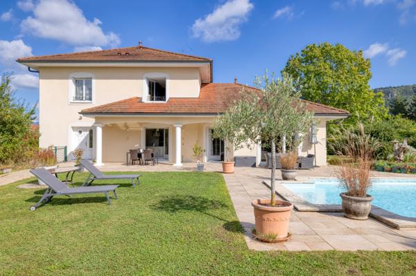 Maison 5 pièces - 245 m² Bien prestige
