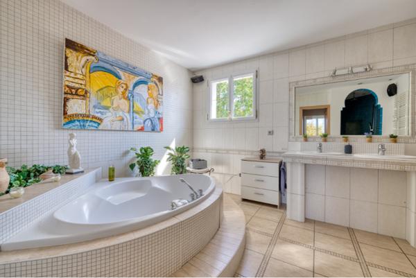 Maison 5 pièces - 245 m² Bien prestige