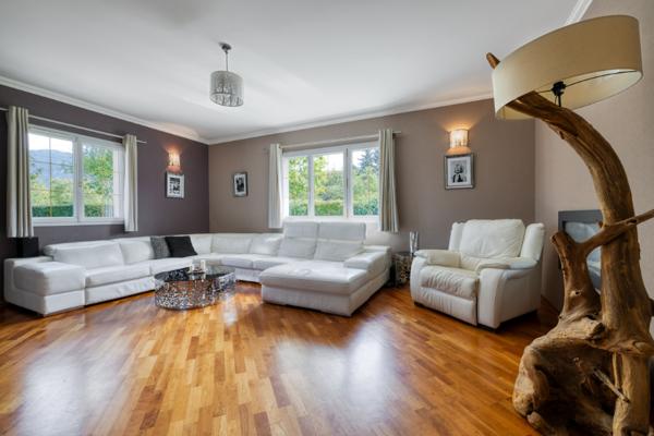 Maison 5 pièces - 245 m² Bien prestige