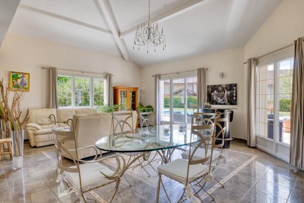 Maison 5 pièces - 245 m² Bien prestige