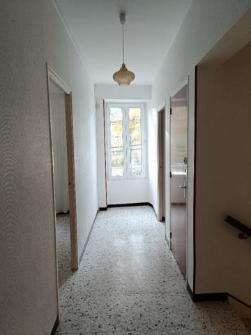 VILLA 6 pièces - 131,60 m² - LE BOUSQUET D'ORB - 870 € CC