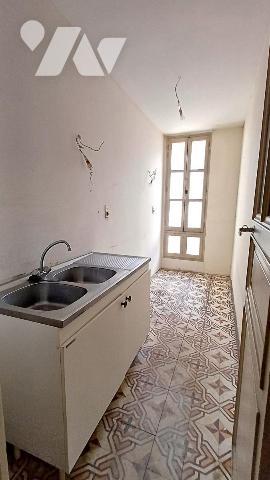 Appartement T3 sur le boulevard dans une authentique résidence uzétienne au cachet ancien