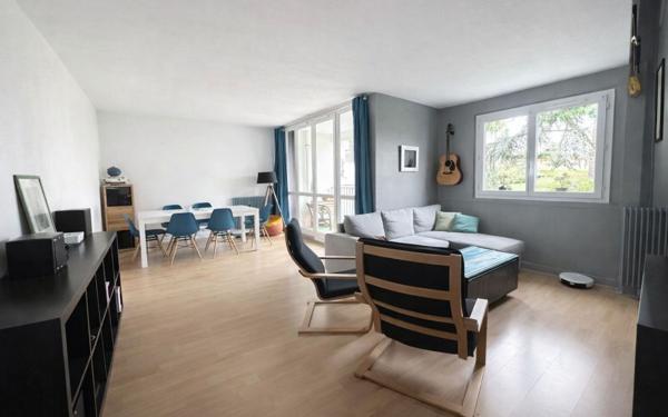 Appartement à vendre    5 pièces • 105,47 m2 Bailly