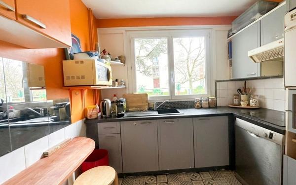 Appartement à vendre    5 pièces • 105,47 m2 Bailly