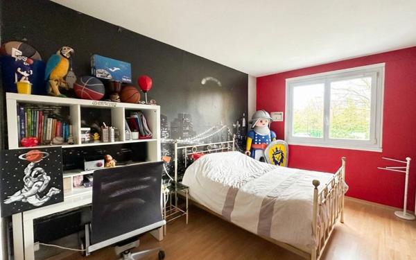 Appartement à vendre    5 pièces • 105,47 m2 Bailly