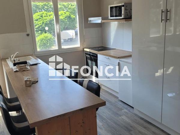 Location Appartement 2 pièces 40.13 m² - 150 RUE LAREVELLIERE Angers 49100