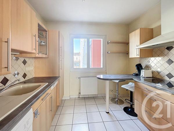 Appartement F5 à vendre  5 pièces - 81,94 m2 CLERMONT FERRAND - 63