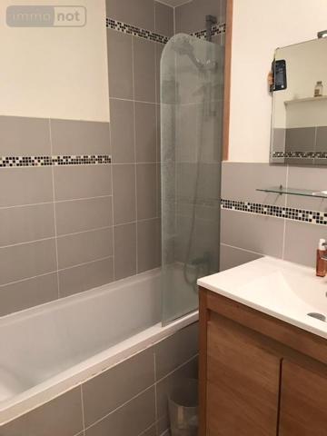 Appartement à louer à Lille dans le Nord (59000), ref : 62032-L741