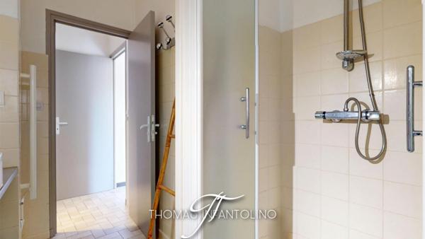 MAISON DE VILLAGE R+2 - 3 CHAMBRES - DOUBLE VITRAGE - RENOVATION COMPLÈTE