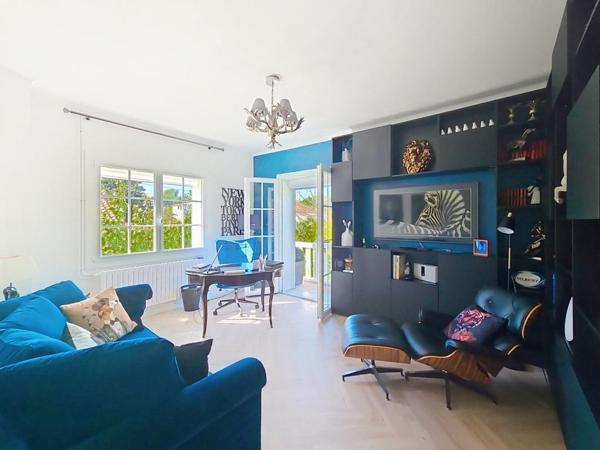 MAR VIVO - Villa citadine, 172 m², 5 chambres dt 1 rdc, piscine et garage