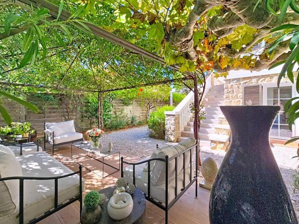 MAR VIVO - Villa citadine, 172 m², 5 chambres dt 1 rdc, piscine et garage