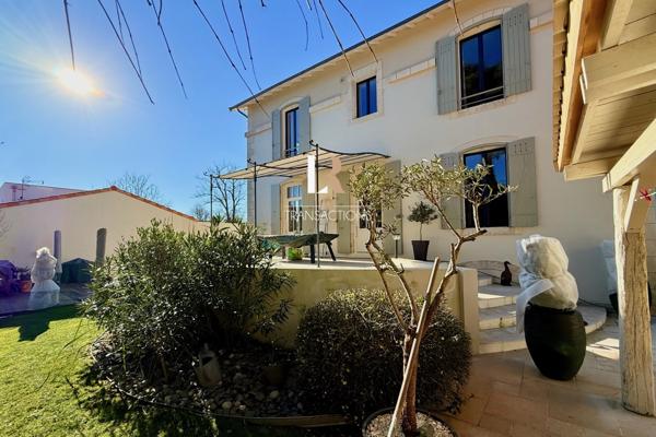 La Rochelle (17000) La Genette - Maison de caractère entièrement rénovée avec piscine et double garage