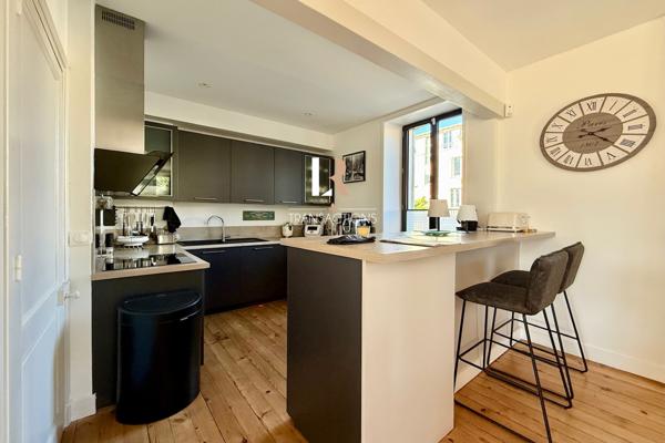 La Rochelle (17000) La Genette - Maison de caractère entièrement rénovée avec piscine et double garage