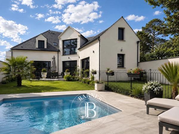Lacroix-Saint-Ouen, Maison  222 m² à vendre