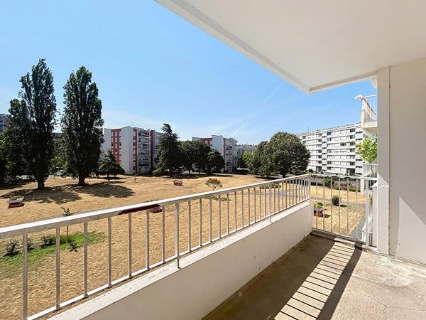 Appartement T3 de 70 m² évolutif en T4 , balcon et ascenseur, fort potentiel, Angers