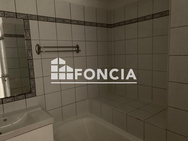 Location Appartement 3 pièces 45 m² - 38 RUE QUINQUAINE Saint Brieuc 22000