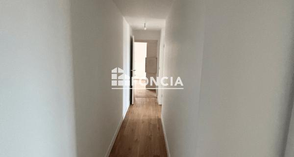 Location Appartement 4 pièces 99.3 m² - Rueil-malmaison 92500