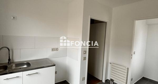 Location Appartement 4 pièces 99.3 m² - Rueil-malmaison 92500