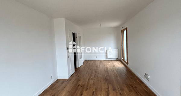 Location Appartement 4 pièces 99.3 m² - Rueil-malmaison 92500