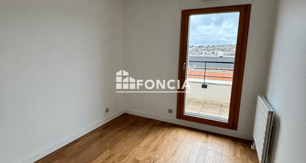 Location Appartement 4 pièces 99.3 m² - Rueil-malmaison 92500