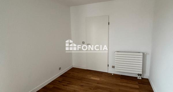 Location Appartement 4 pièces 99.3 m² - Rueil-malmaison 92500