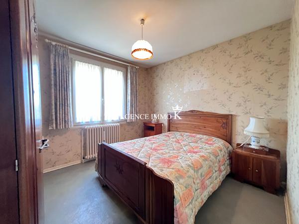 BUXEROLLES - Maison sur sous-sol de type 4 , Buxerolles