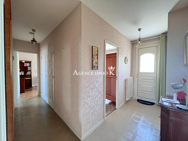 BUXEROLLES - Maison sur sous-sol de type 4 , Buxerolles